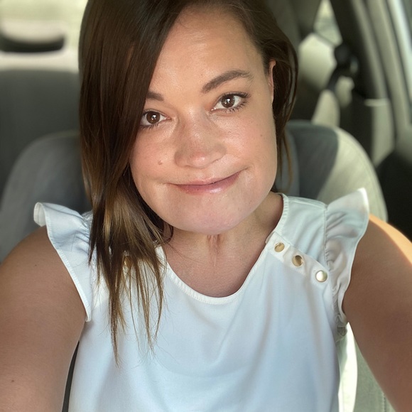 Meet your Posher, Ashley - Picture 4 of 5